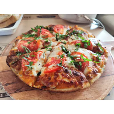 Boerewors & Caramelised Onion Pizza